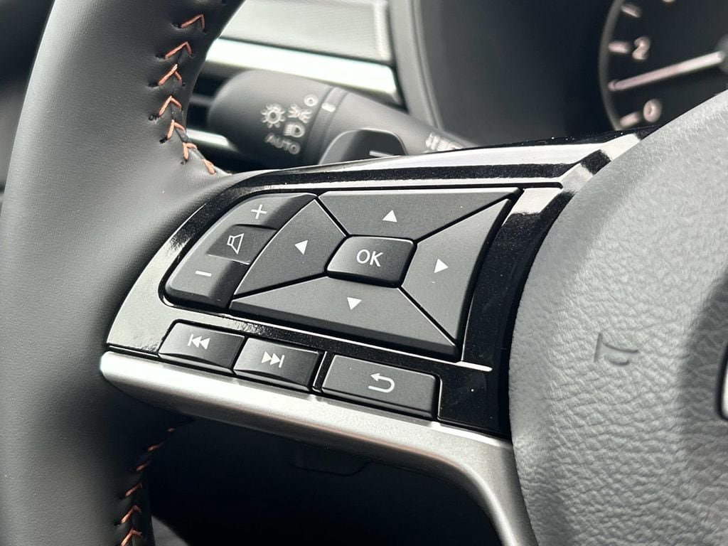 New 2026 Nissan Altima 2.5 SR FWD image 8