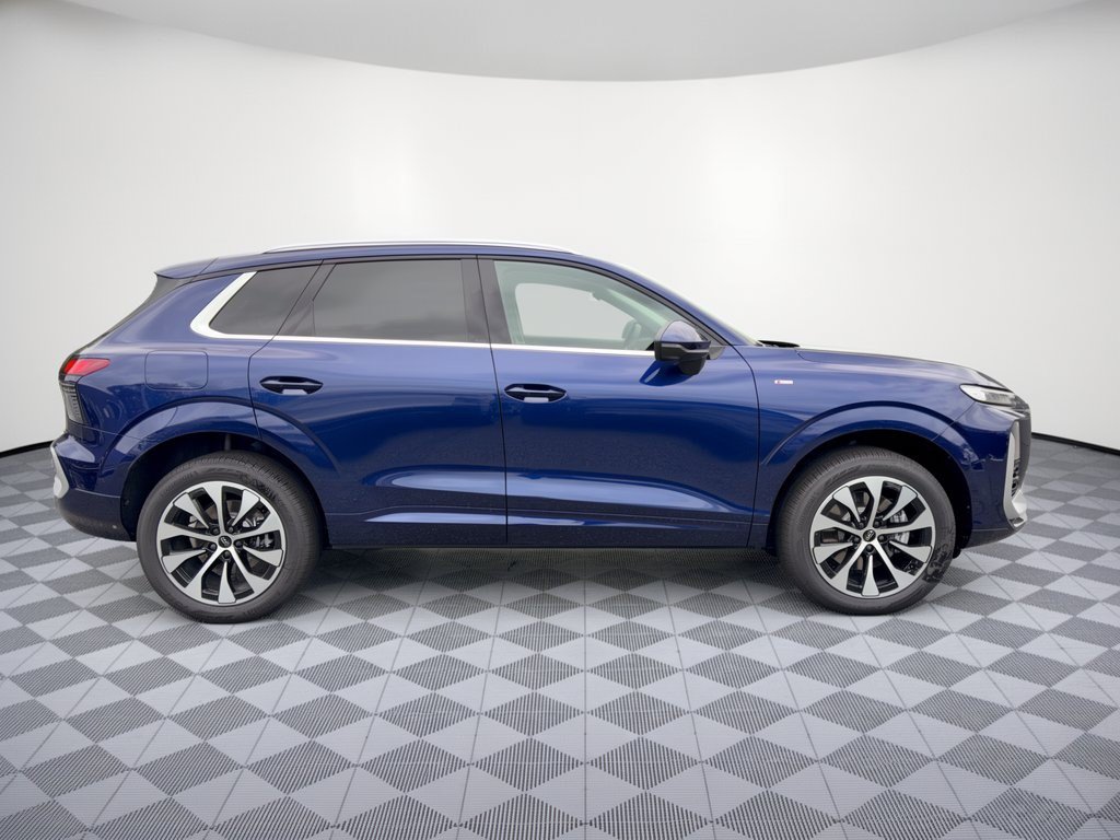 New 2026 Audi Q3 quattro 2.0T AWD/4WD image 8