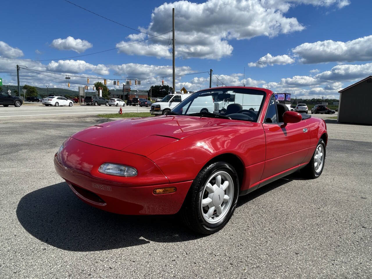 Used 1991 MAZDA MX-5 Miata RWD image 2