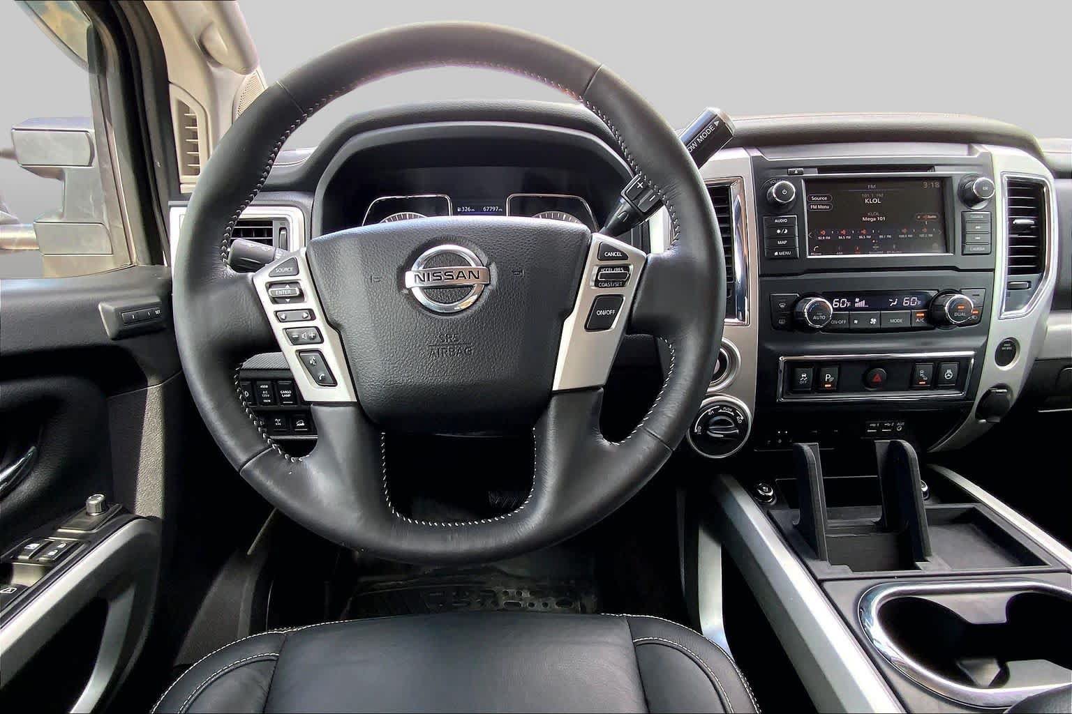 Used 2019 Nissan Titan PRO-4X w/ Pro-4x Convenience Package AWD/4WD image 6