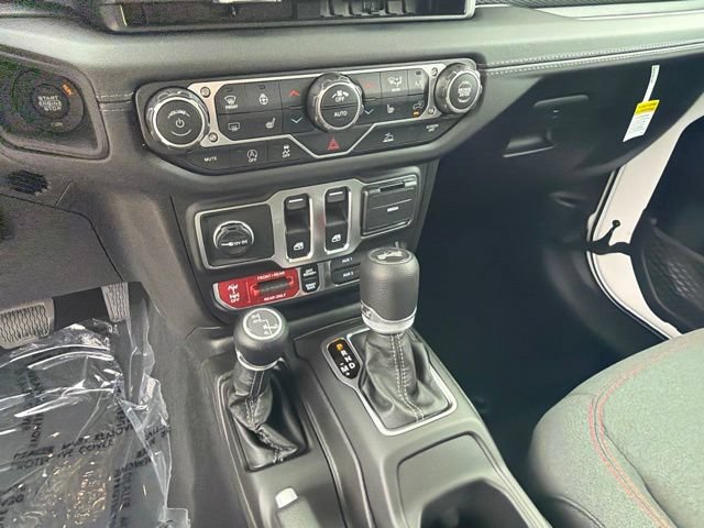 New 2026 Jeep Wrangler Rubicon AWD/4WD image 23