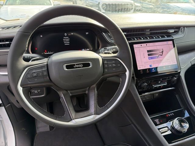New 2025 Jeep Grand Cherokee Limited image 13