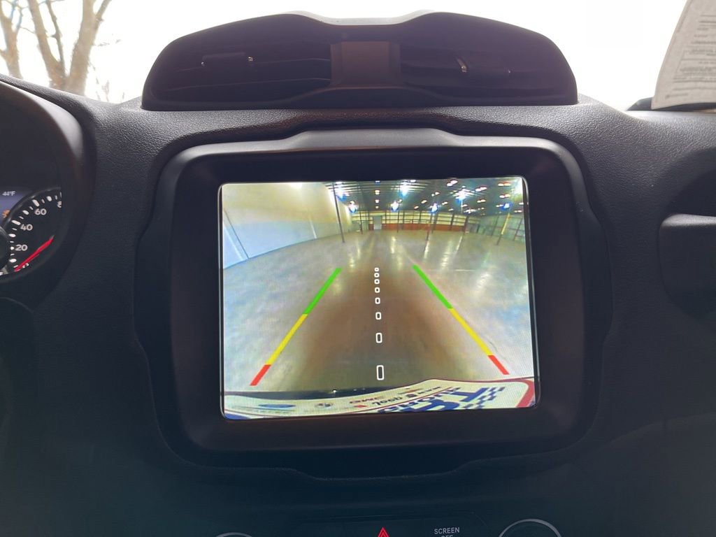 Used 2018 Jeep Renegade Altitude w/ UConnect 8.4 Nav Group image 26