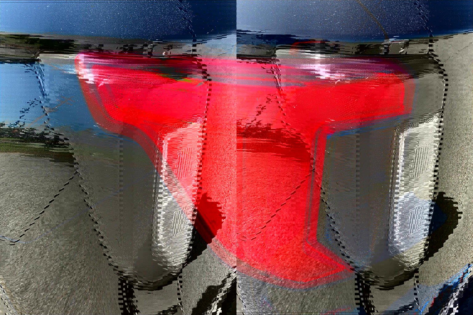 Used 2022 Ford Explorer Limited image 29