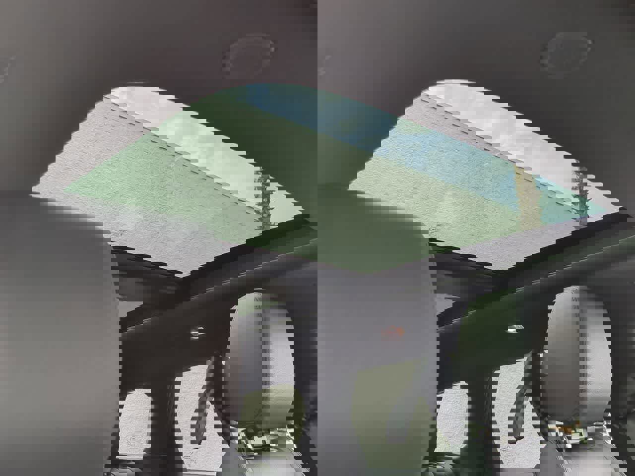 Certified 2025 Land Rover Range Rover Evoque Dynamic SE image 20