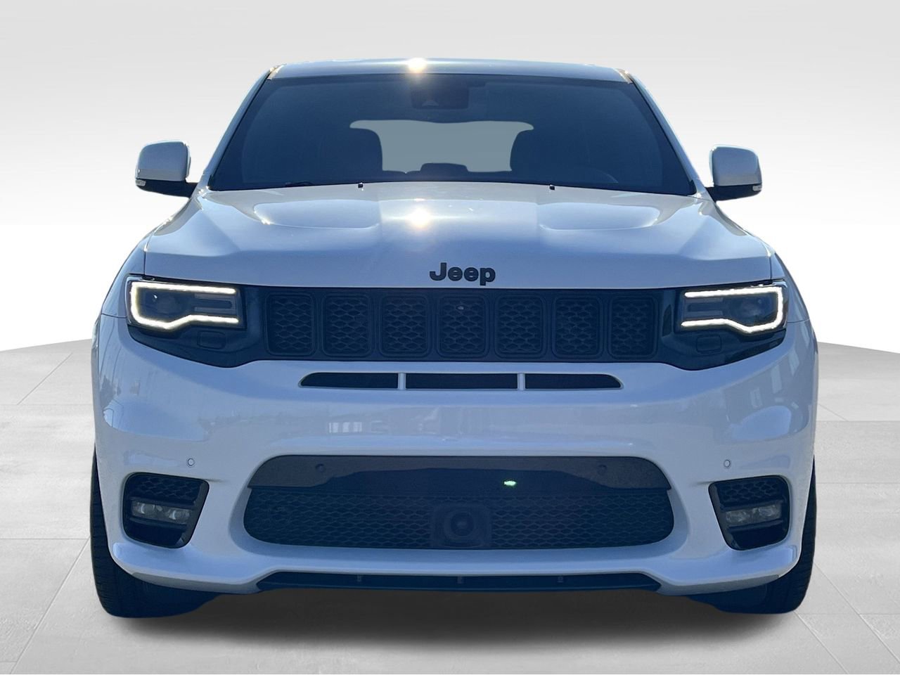 Used 2020 Jeep Grand Cherokee SRT image 38