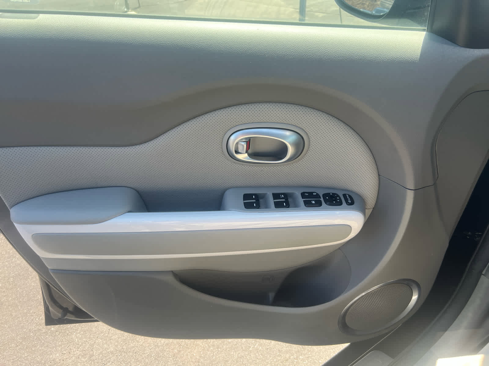 Used 2019 Kia Soul EV + image 13