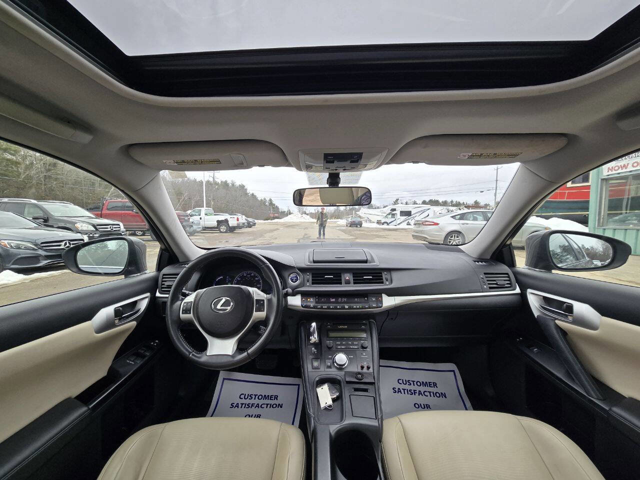 Used 2012 Lexus CT 200h Premium image 16