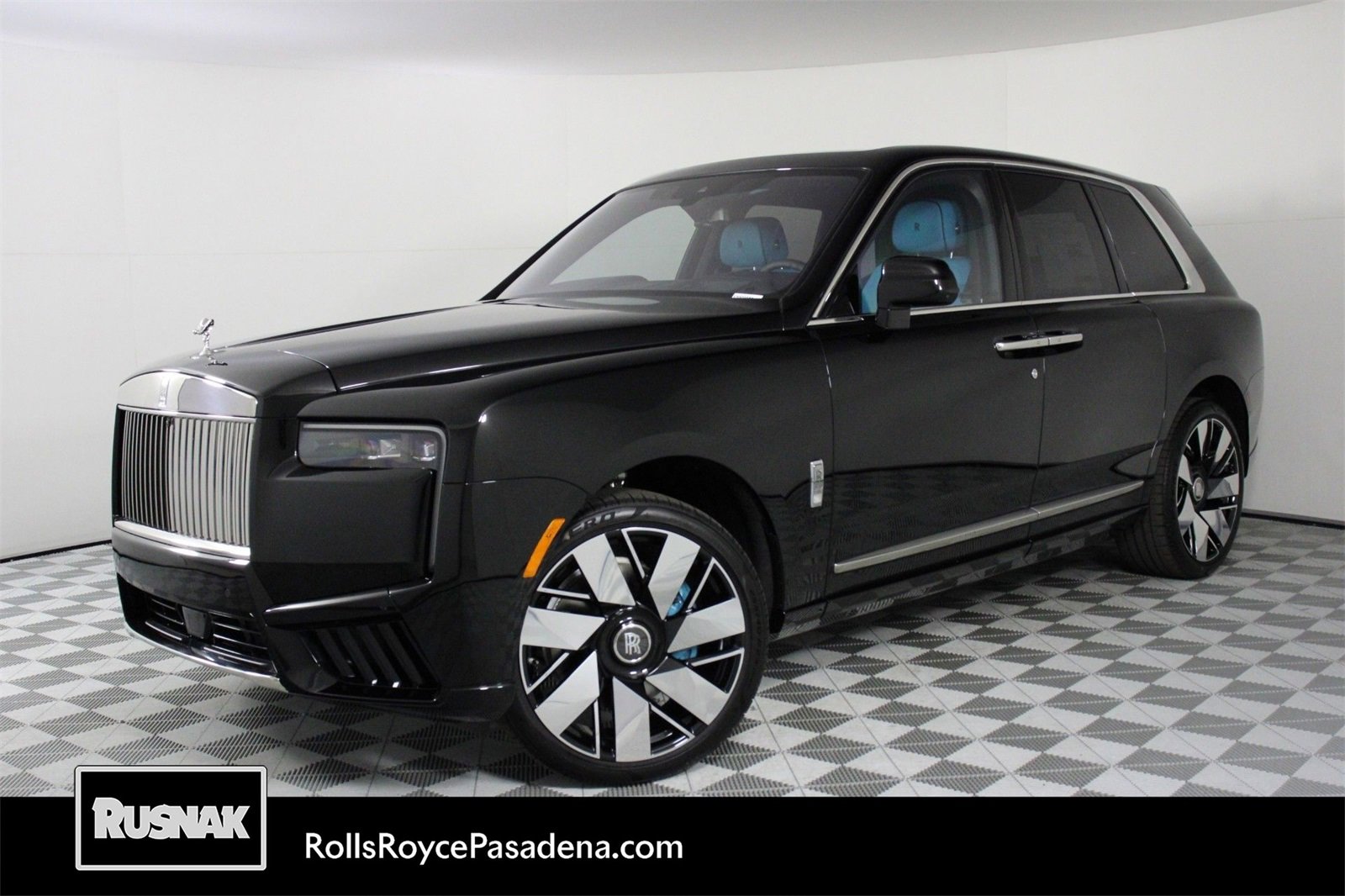 New 2026 Rolls-Royce Cullinan