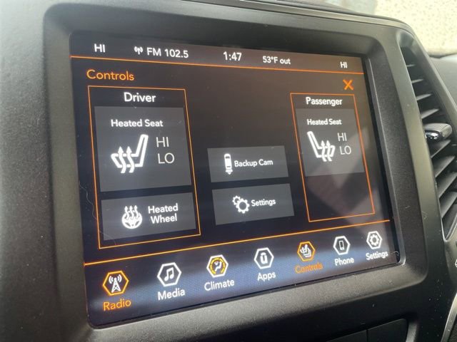 Used 2022 Jeep Cherokee Trailhawk image 3