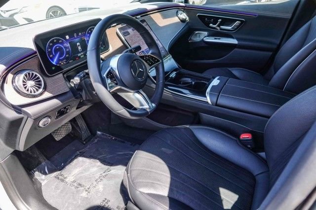Used 2023 Mercedes-Benz EQE 500 4MATIC Sedan image 17