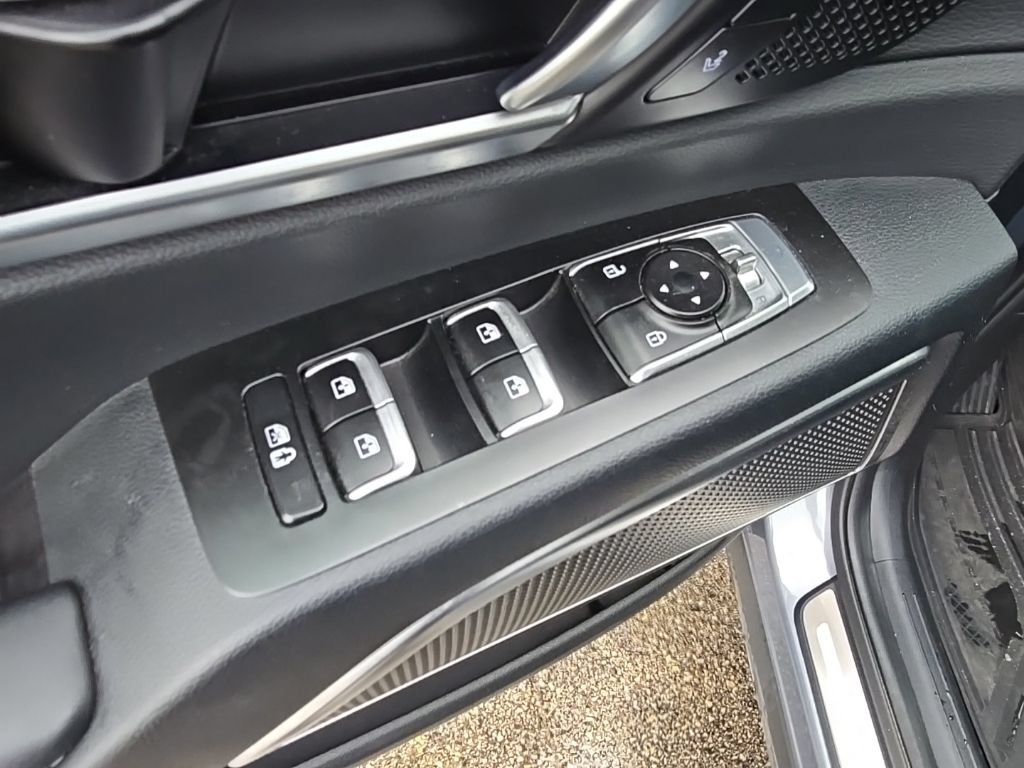 Used 2024 Kia Telluride SX w/ Towing Package AWD/4WD image 7