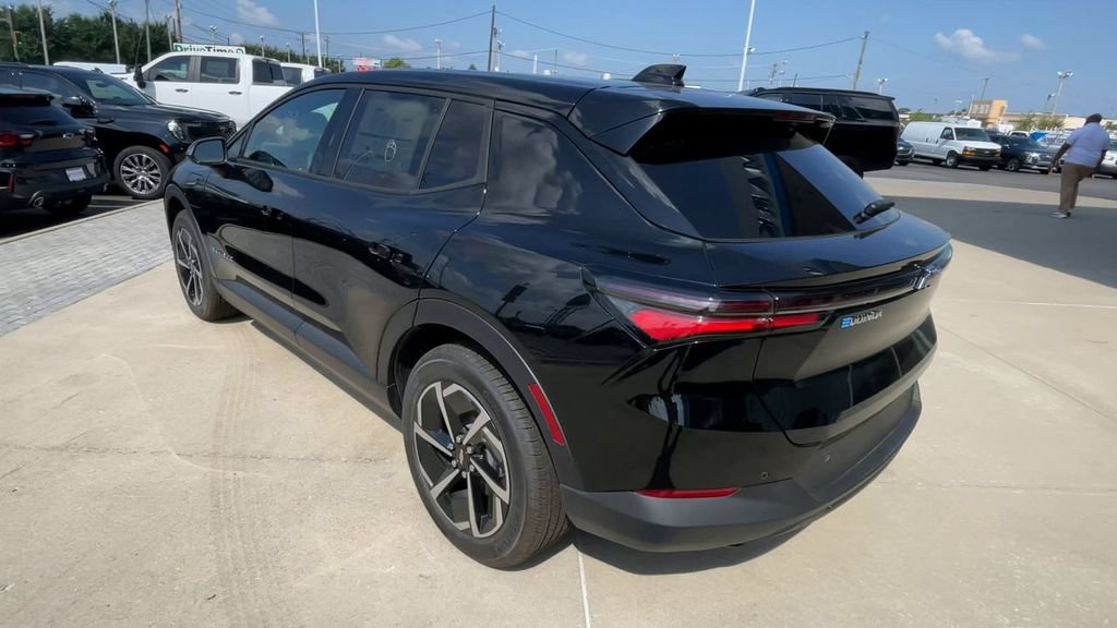 New 2026 Chevrolet Equinox EV LT w/ LPO, All-Weather Mat Package FWD image 8