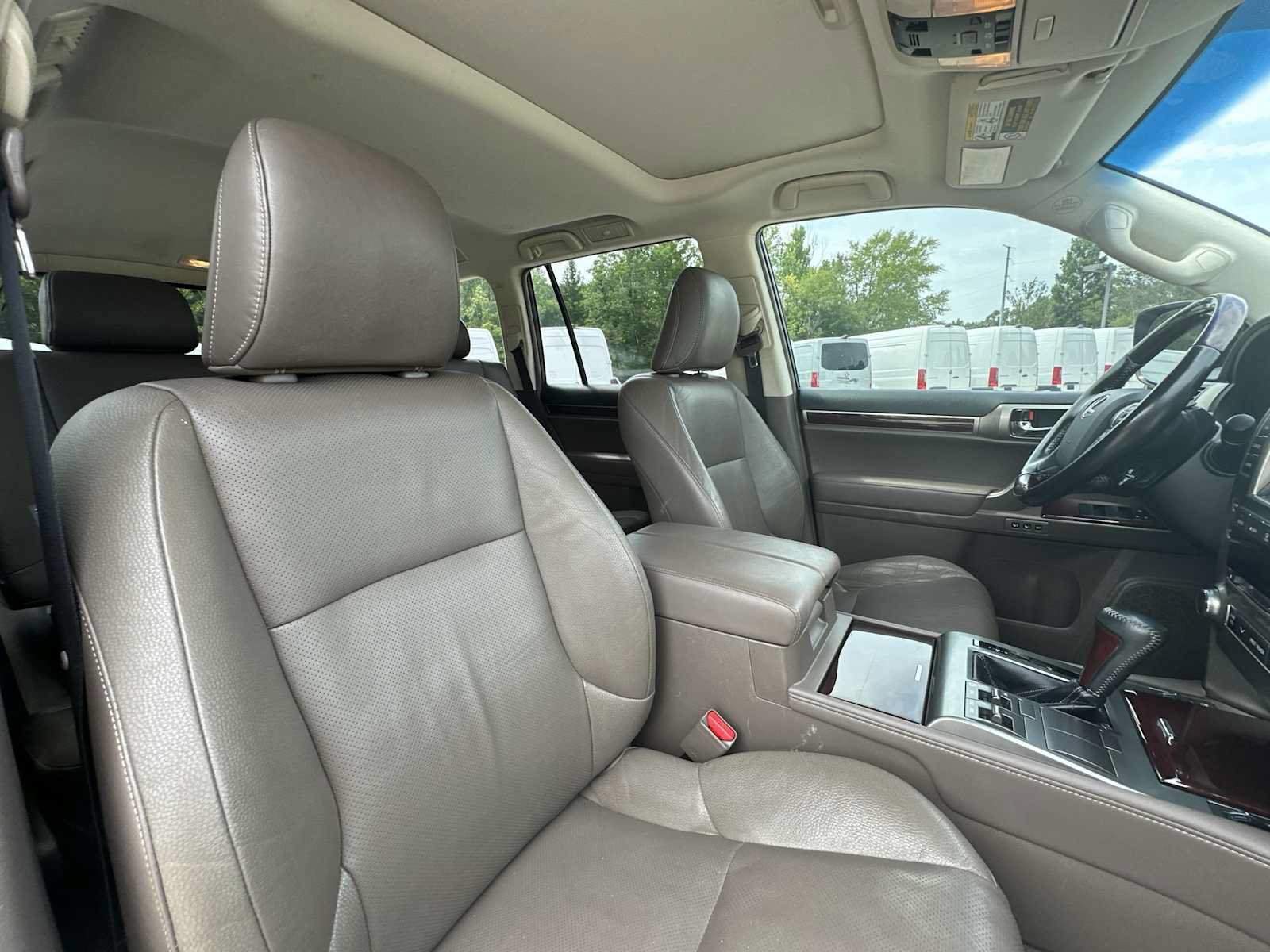 Used 2018 Lexus GX 460 Premium w/ Premium Package AWD/4WD image 24
