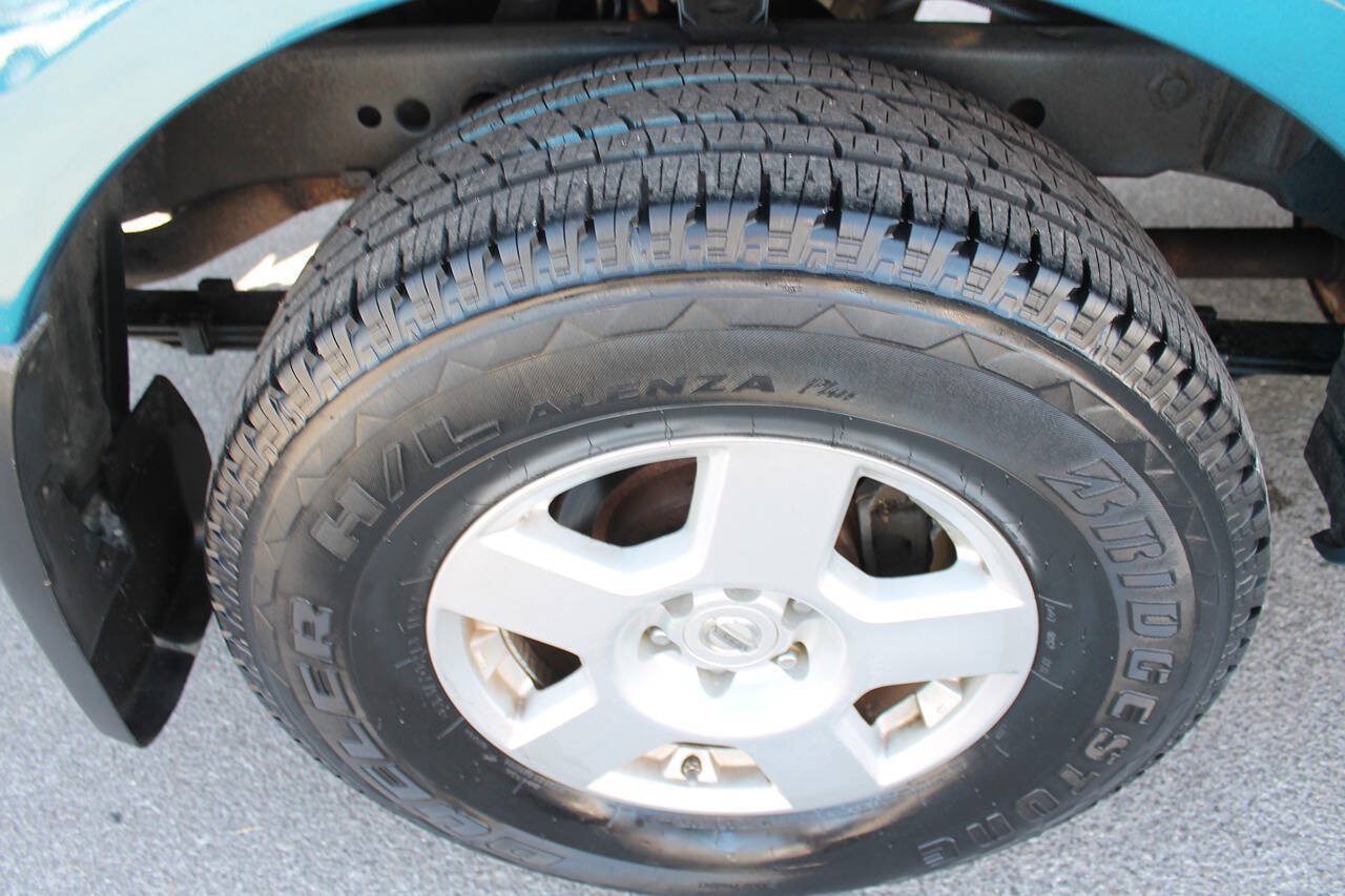 Used 2005 Nissan Frontier NISMO w/ (J01) Sunroof Pkg RWD image 12