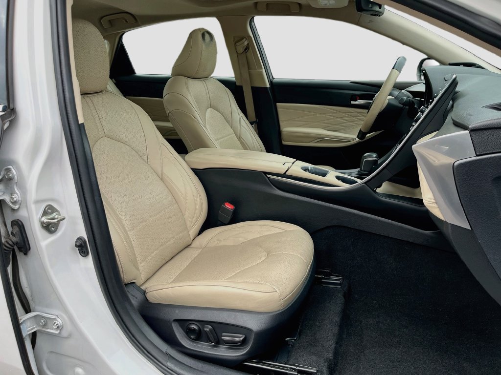 Used 2019 Toyota Avalon Limited w/ Advanced Safety Package FWD image 34