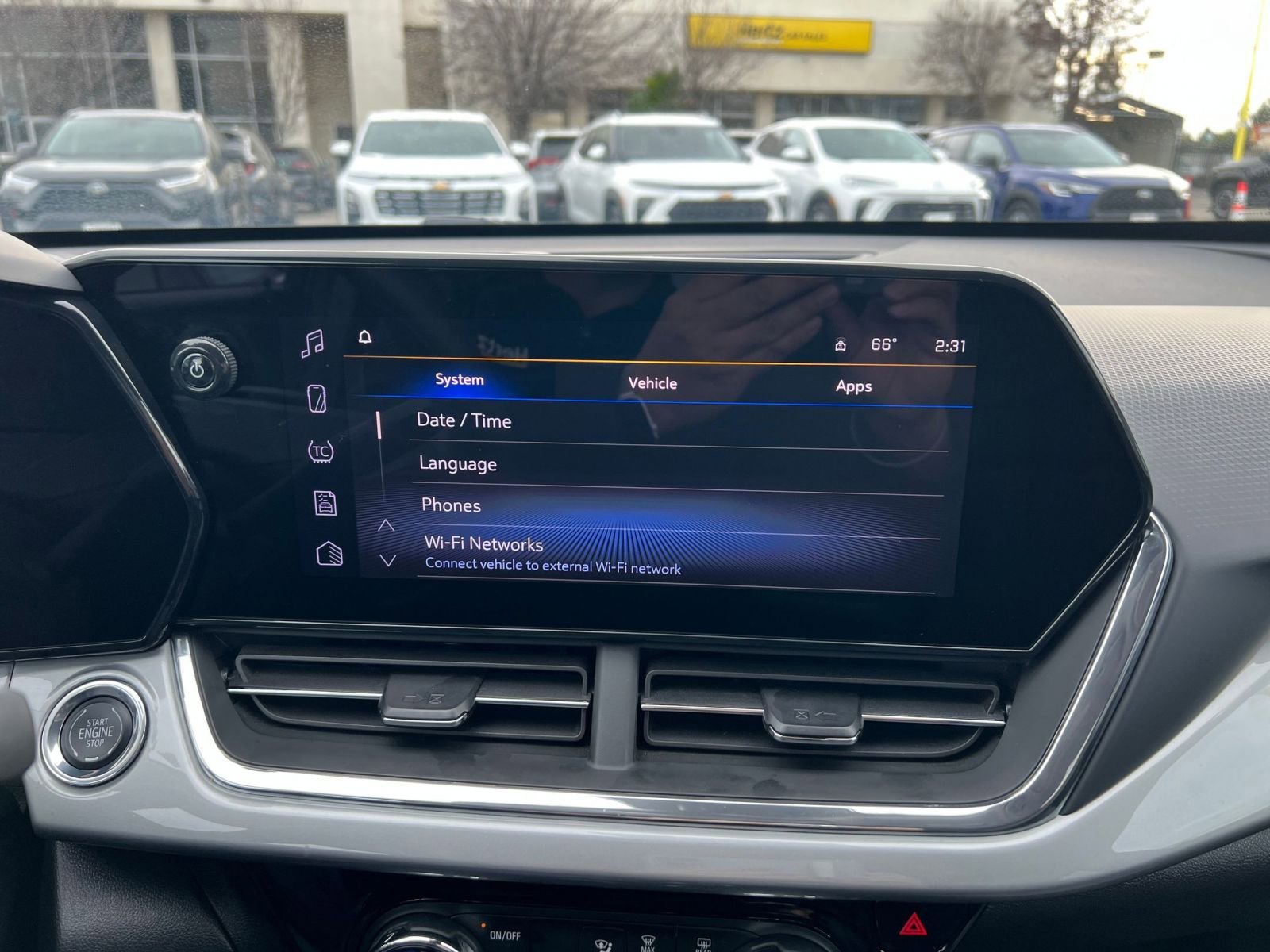 Used 2025 Chevrolet Trax LT image 21