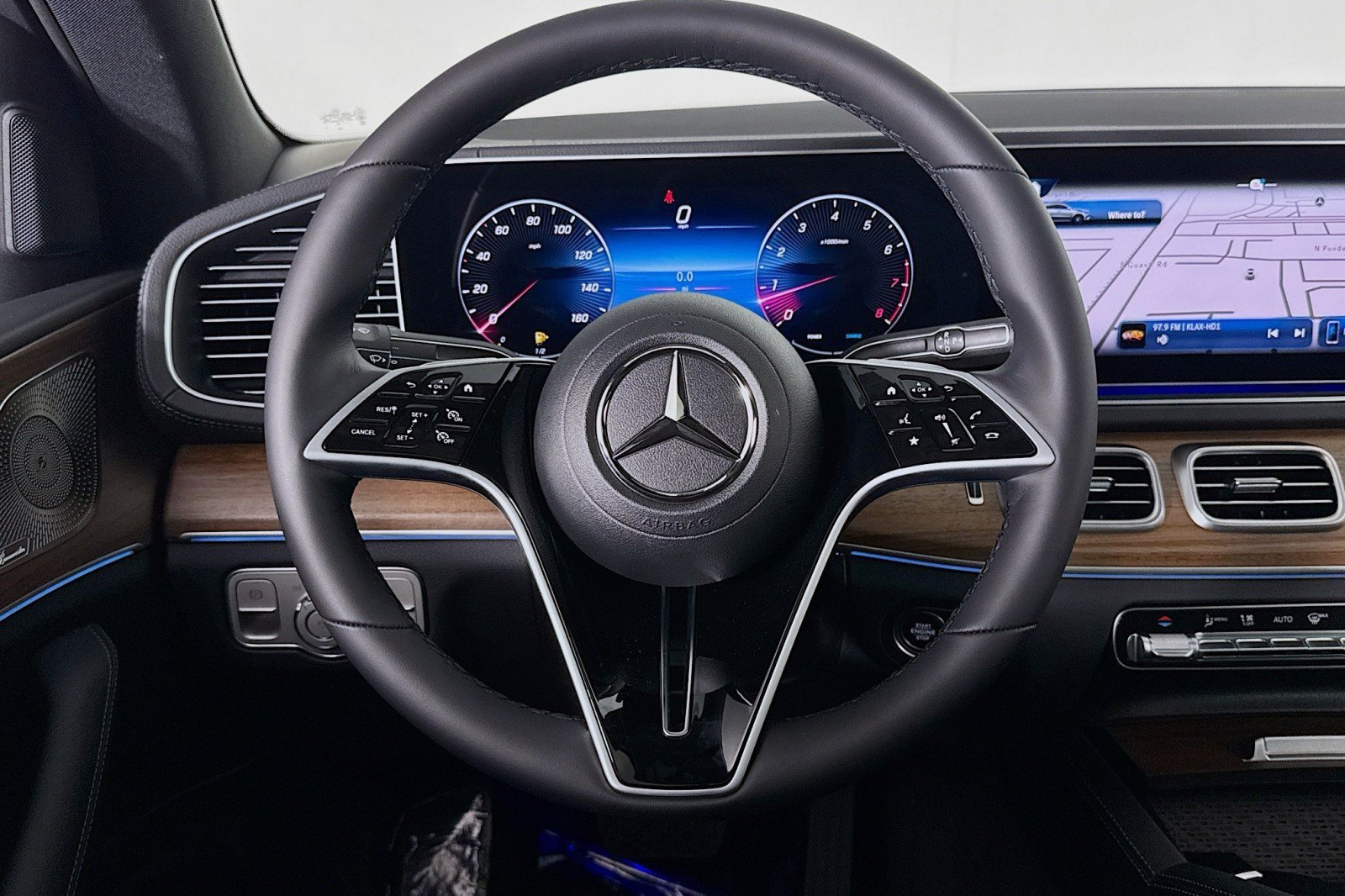 New 2026 Mercedes-Benz GLE 450 4MATIC Coupe image 17