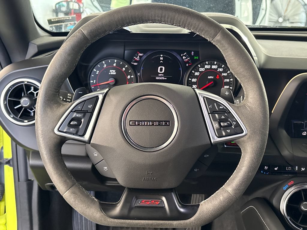 Used 2021 Chevrolet Camaro SS RWD image 27