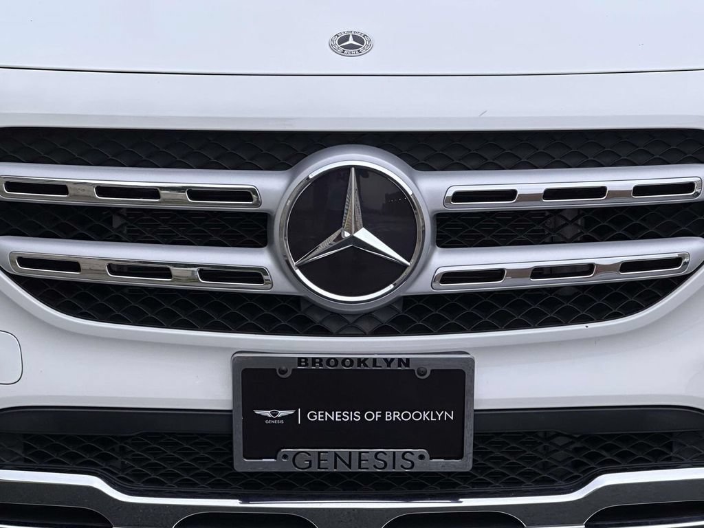 Used 2023 Mercedes-Benz GLB 250 4MATIC image 9
