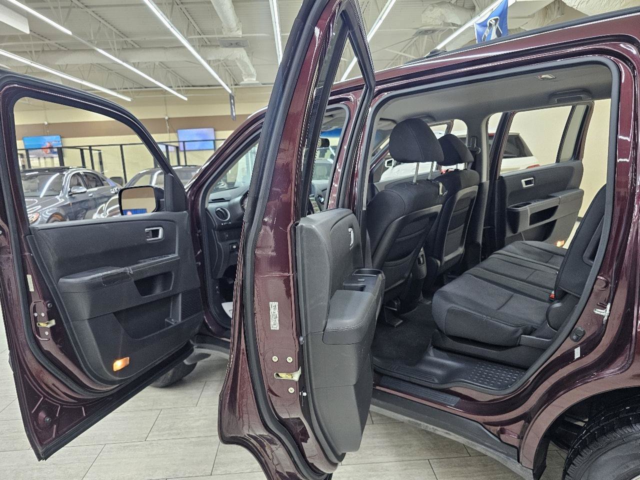 Used 2011 Honda Pilot LX image 14