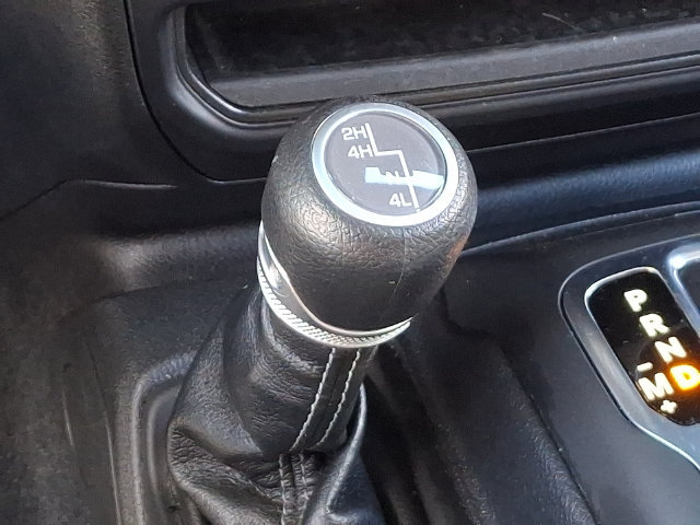 Used 2025 Jeep Wrangler Unlimited Sport AWD/4WD image 18