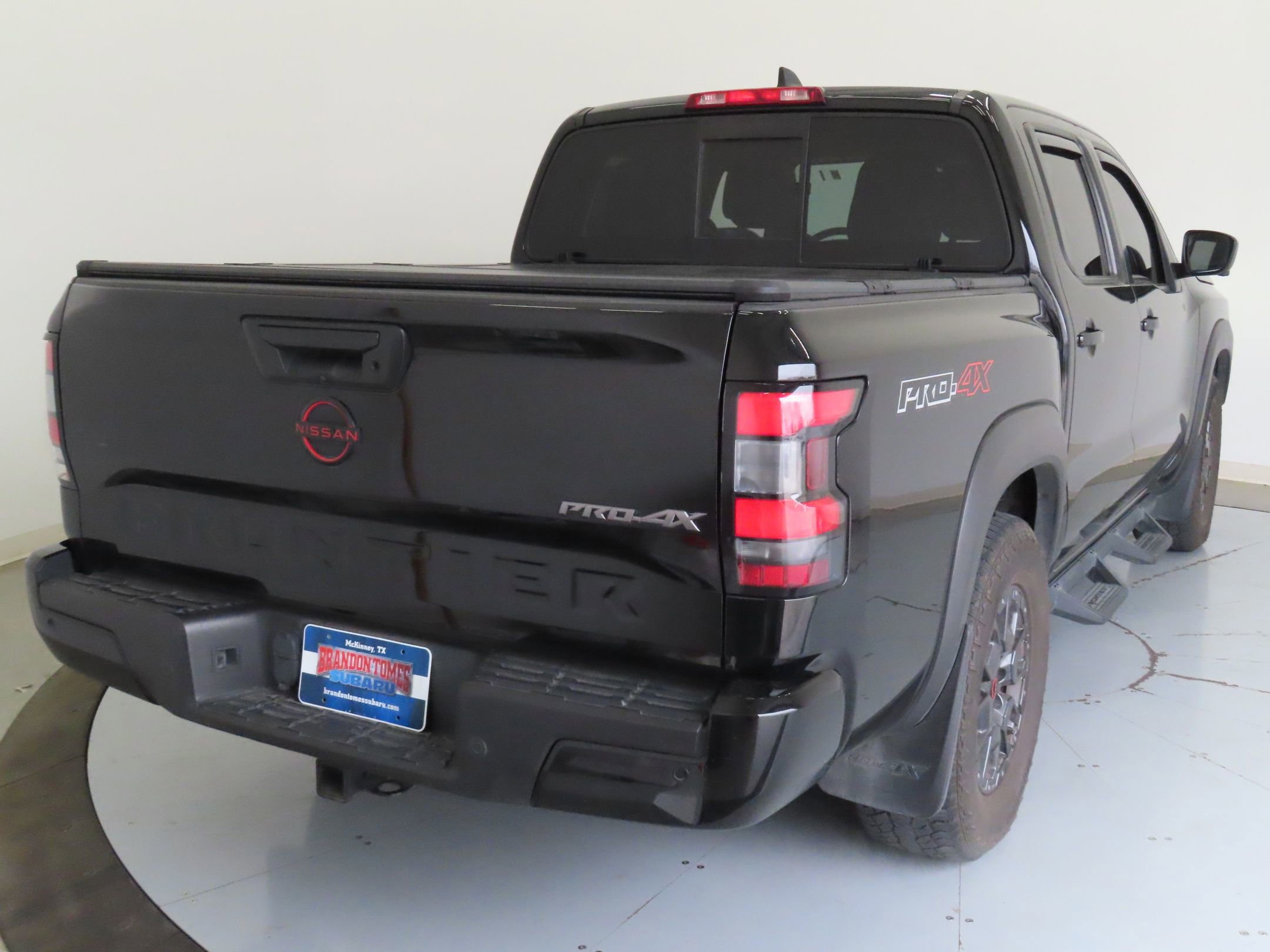 Used 2022 Nissan Frontier PRO-4X w/ Pro-4X Premium Package image 3