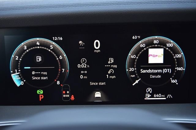 New 2026 Volkswagen Tiguan SE R-Line image 12