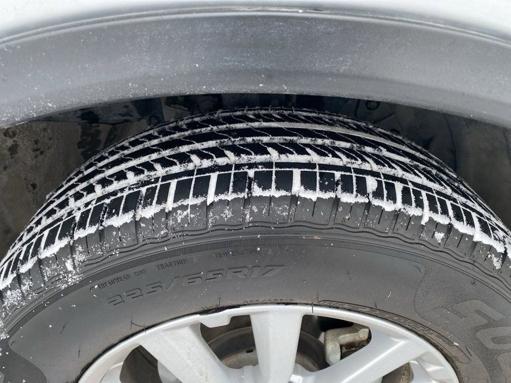 Used 2019 Nissan Rogue SV image 9