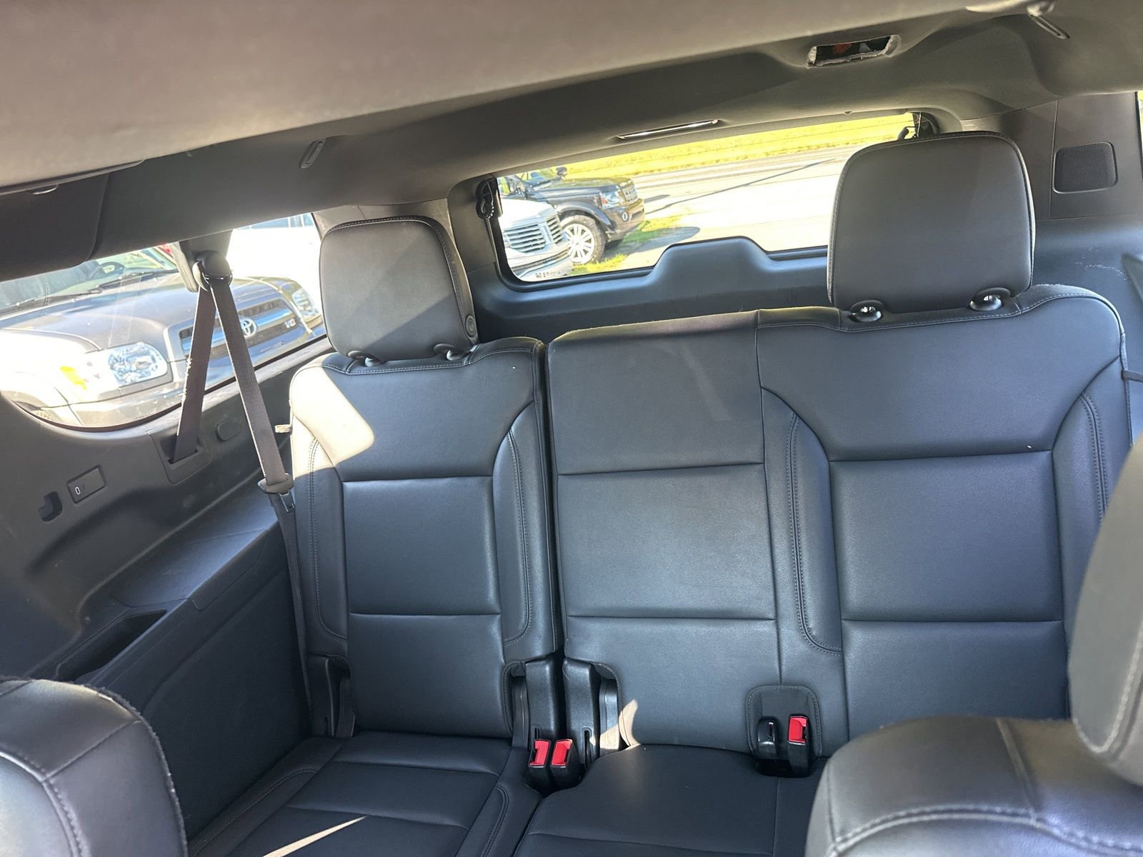 Used 2021 Chevrolet Suburban LT w/ LT Signature Package RWD image 15