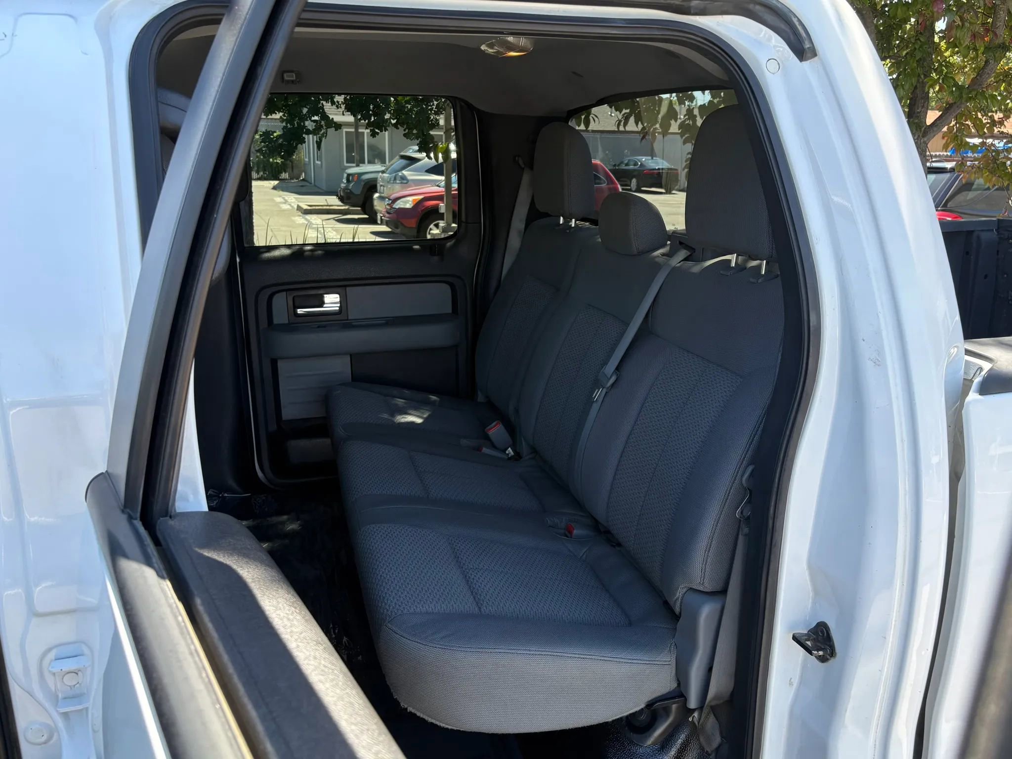 Used 2014 Ford F150 XLT w/ Trailer Tow Package AWD/4WD image 12