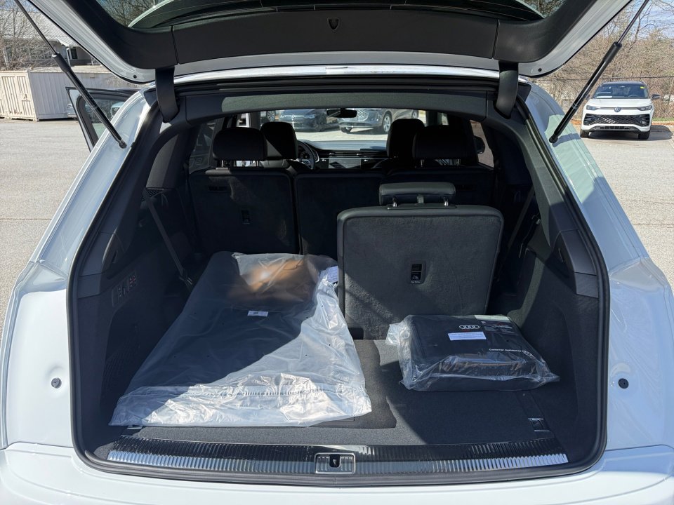 New 2026 Audi Q7 3.0T Premium Plus image 15