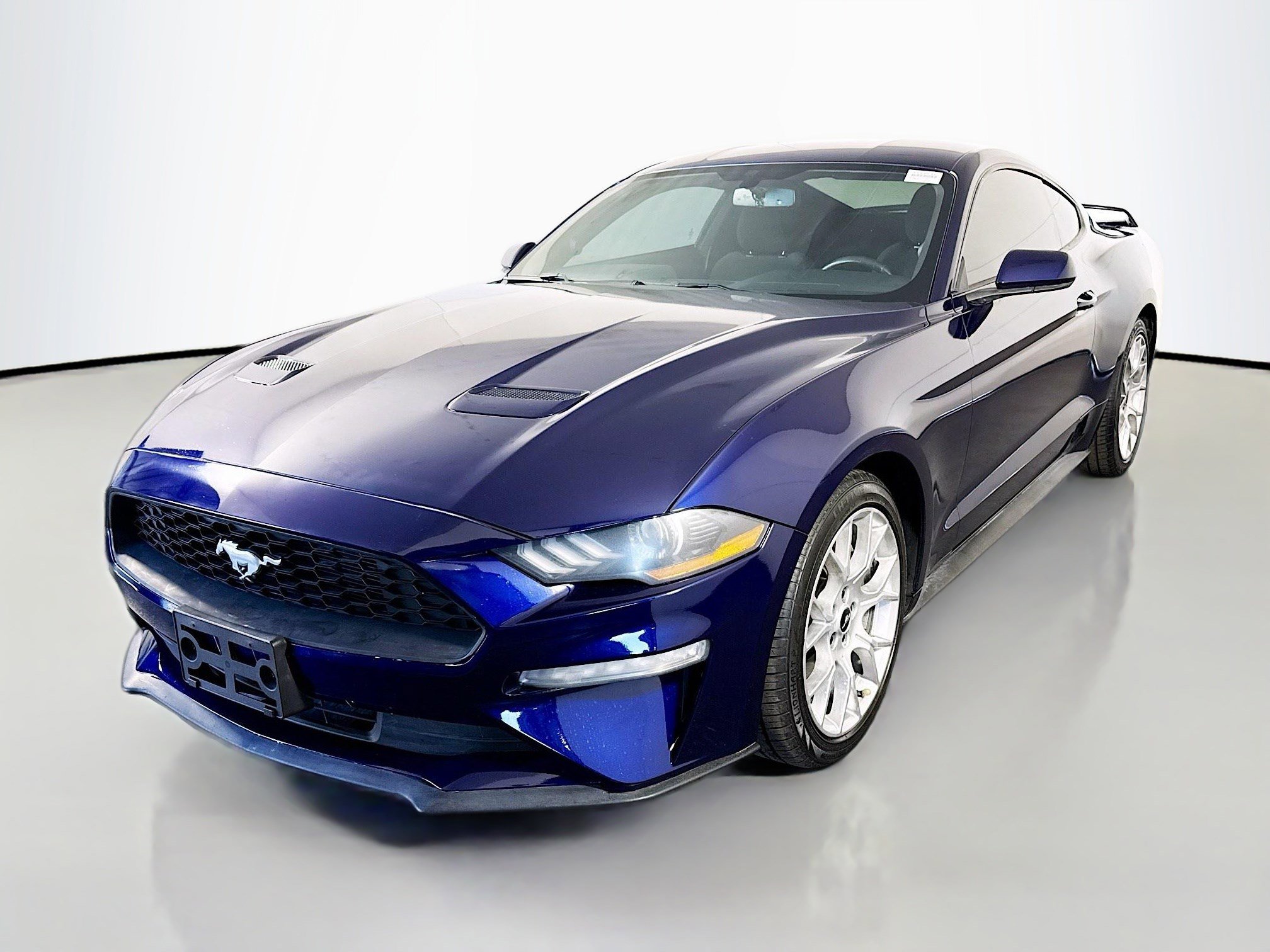 Used 2018 Ford Mustang EcoBoost w/ Ecoboost Performance Package image 4