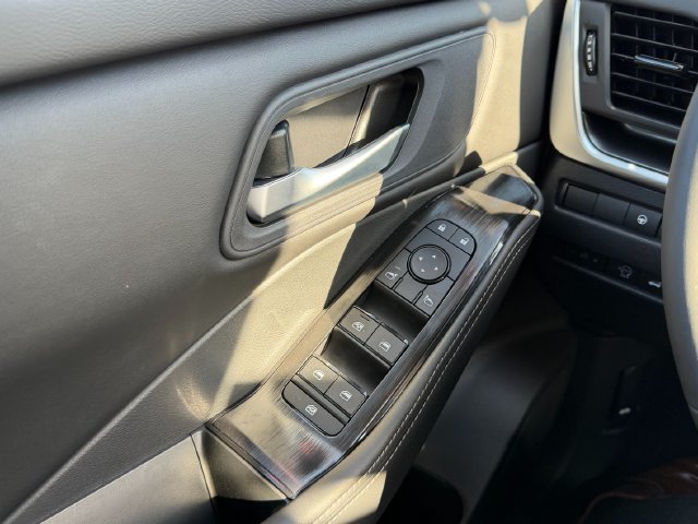 New 2026 Nissan Rogue SV FWD image 14