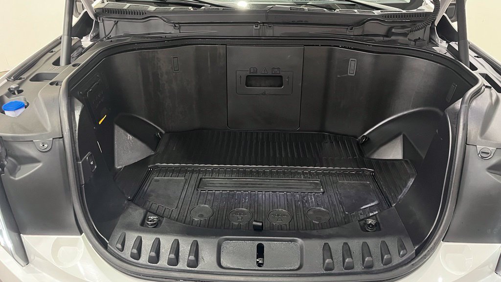 Used 2022 Ford F150 Lightning Pro AWD/4WD image 6