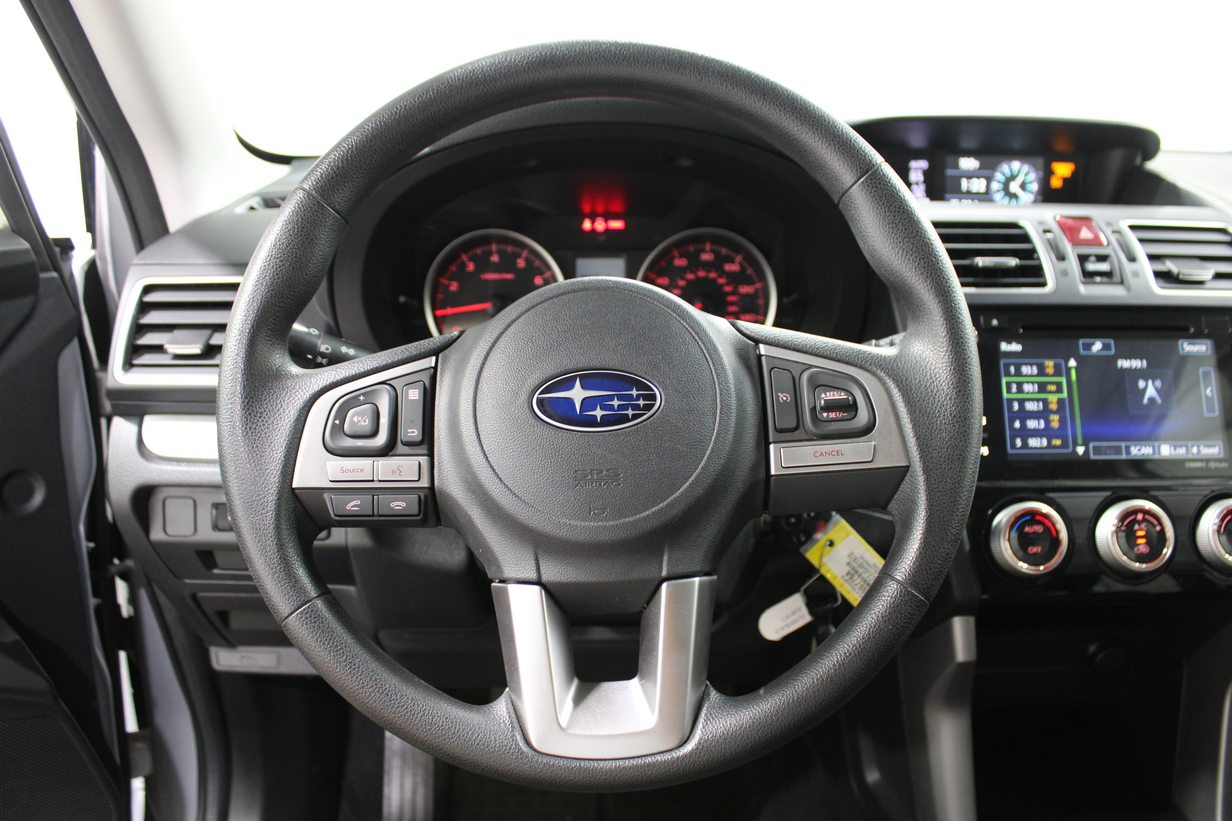 Used 2018 Subaru Forester 2.5i Premium AWD/4WD image 9