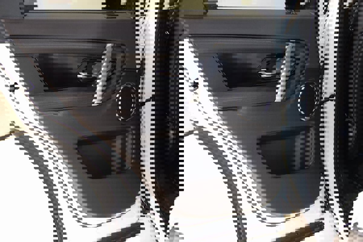 Used 2020 Land Rover Discovery Sport S image 46