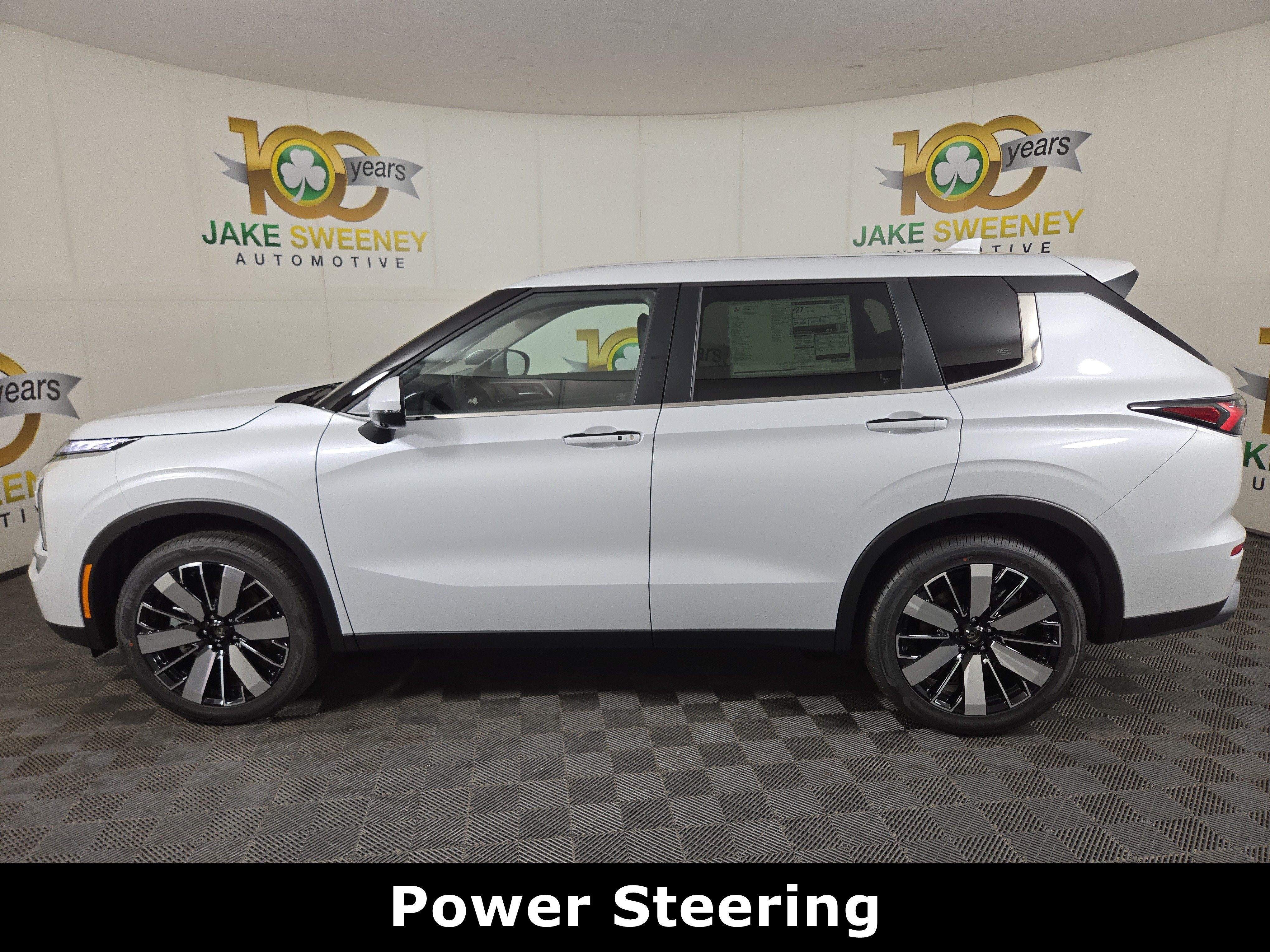 New 2026 Mitsubishi Outlander SE AWD/4WD image 4