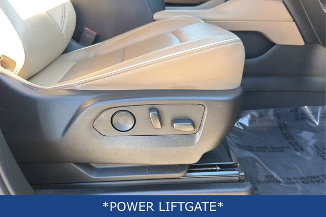 Used 2021 Chevrolet Tahoe Premier w/ Premium Package image 22