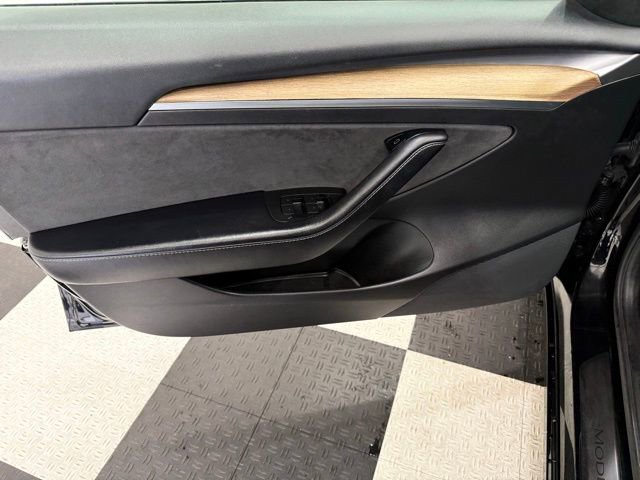 Used 2021 Tesla Model 3 Standard Range Plus RWD image 14