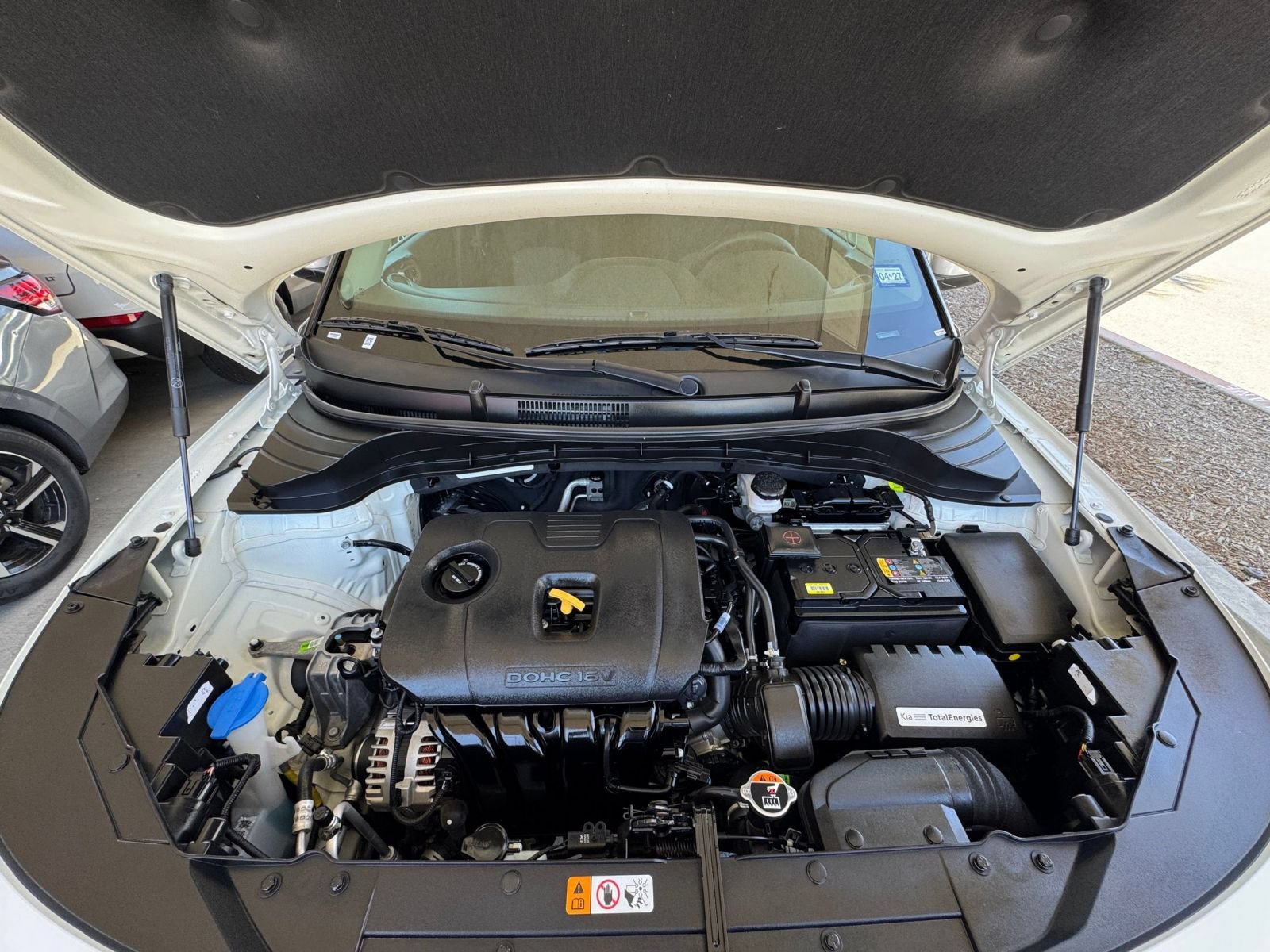 Used 2025 Kia Soul LX w/ LX Technology Package FWD image 30