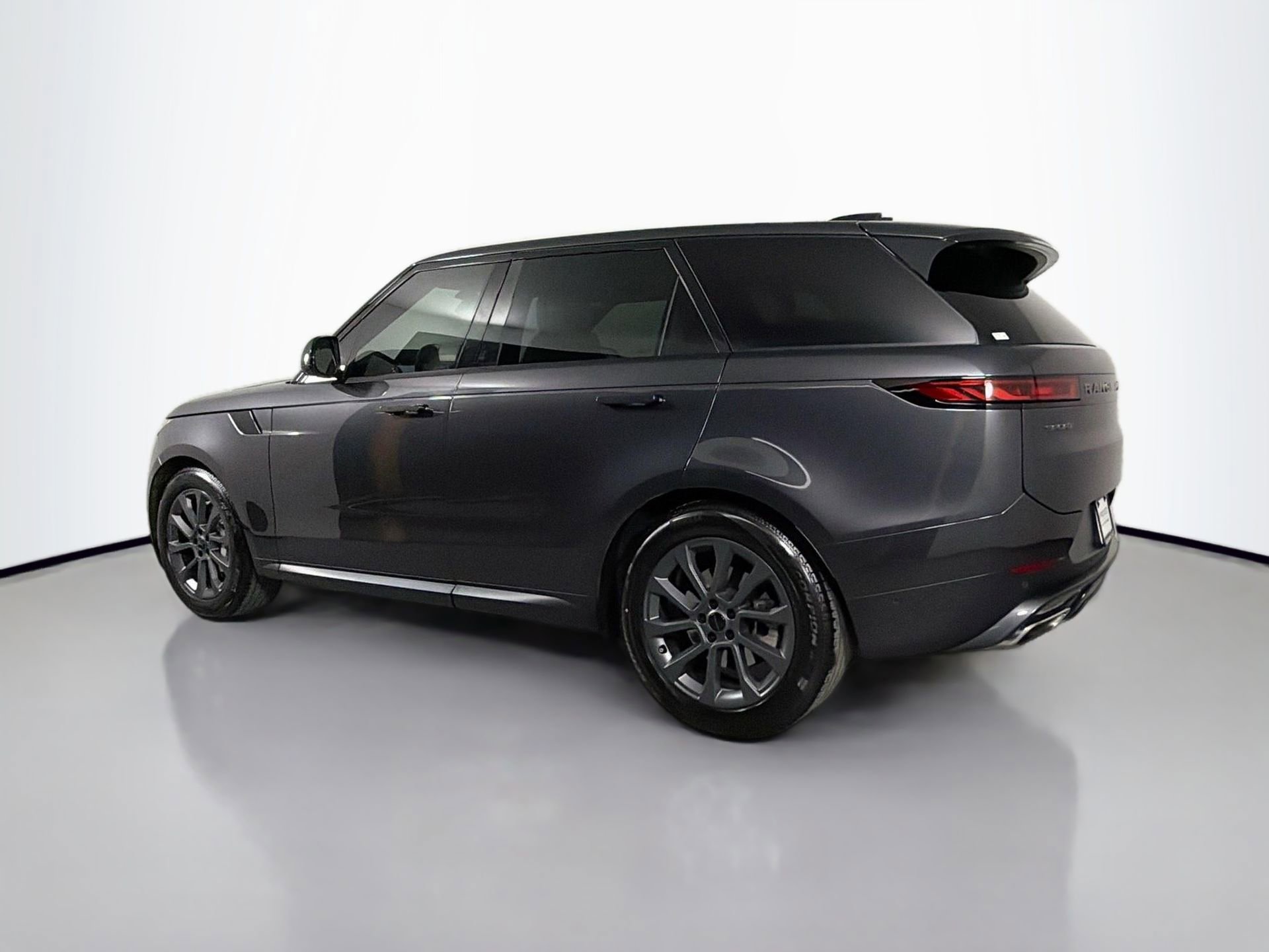 Certified 2024 Land Rover Range Rover Sport SE image 8