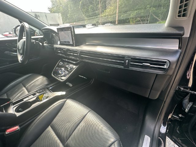 Used 2022 Lincoln Corsair AWD w/ Premium Package image 40