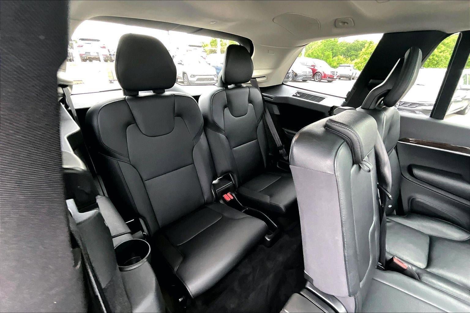 Used 2016 Volvo XC90 T6 Momentum w/ Momentum Plus Package AWD/4WD image 21
