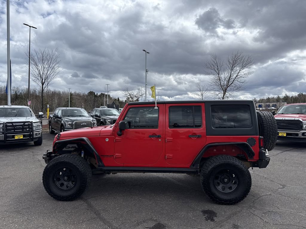 Used 2017 Jeep Wrangler Unlimited Sport w/ Connectivity Group AWD/4WD image 9