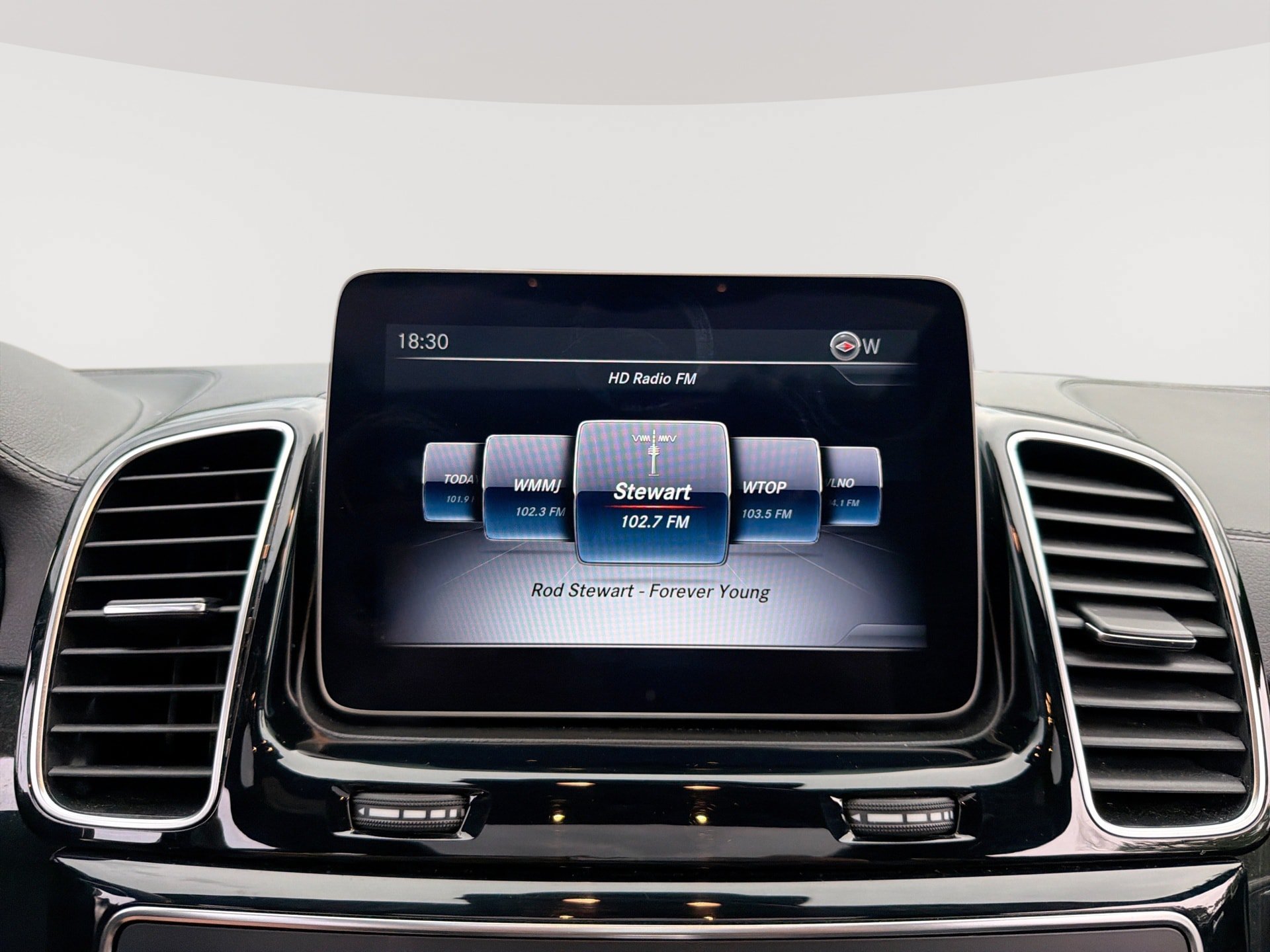Used 2019 Mercedes-Benz GLS 450 4MATIC w/ Premium 1 Package image 12