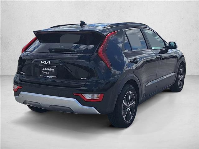 Used 2024 Kia Niro EX FWD image 5