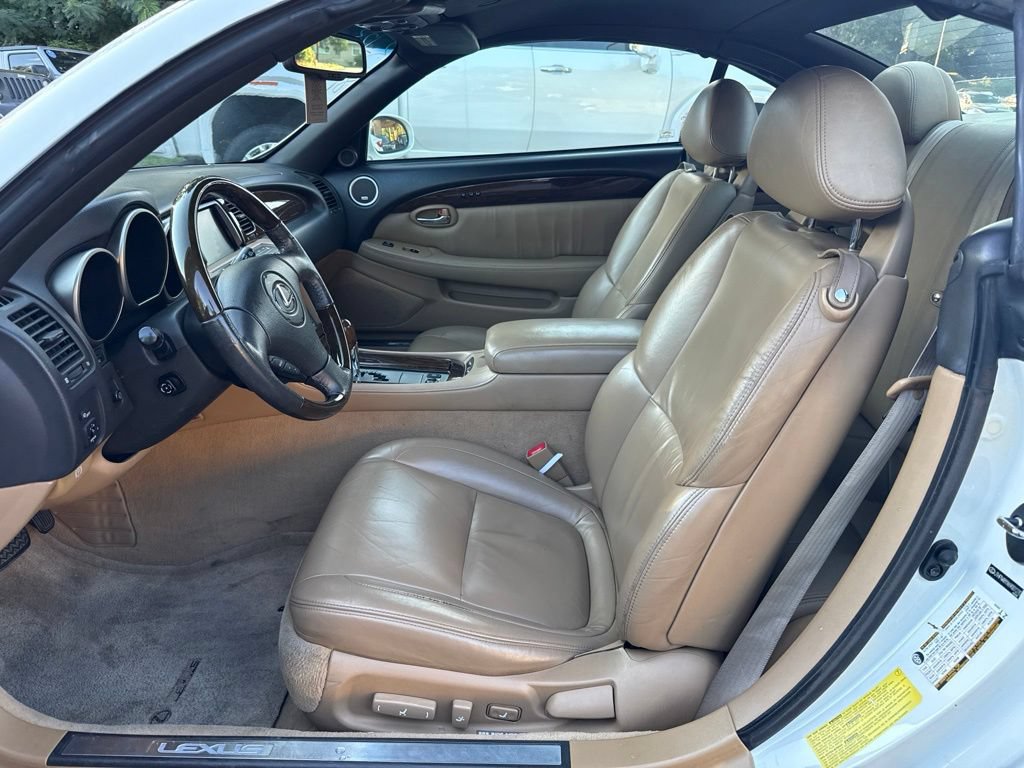 Used 2006 Lexus SC 430 Convertible RWD image 7