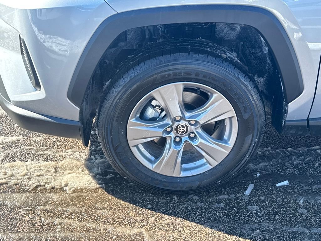 Used 2025 Toyota RAV4 XLE image 38