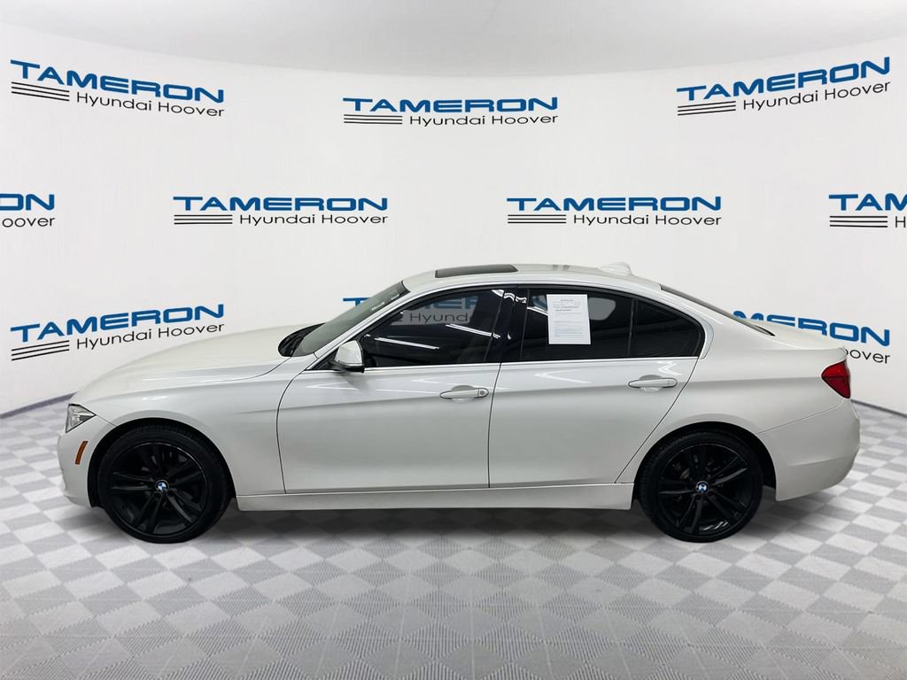 Used 2018 BMW 330i Sedan RWD image 2